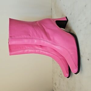 L'INTERVALLE - Barbie pink buttery soft leather ankle boots